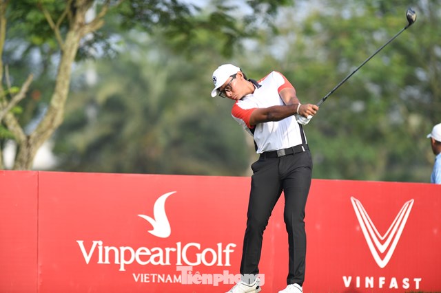 Nguyễn Phát Vinod Weerasinghe