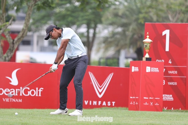 Nguyễn Phát Vinod Weerasinghe