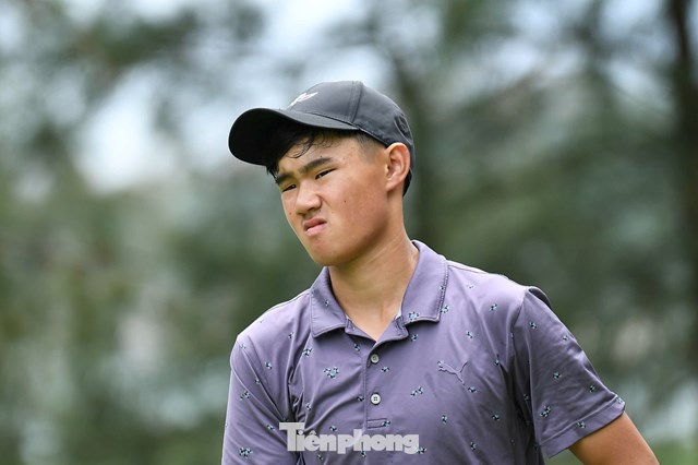 Huang Akira Long Đình 
